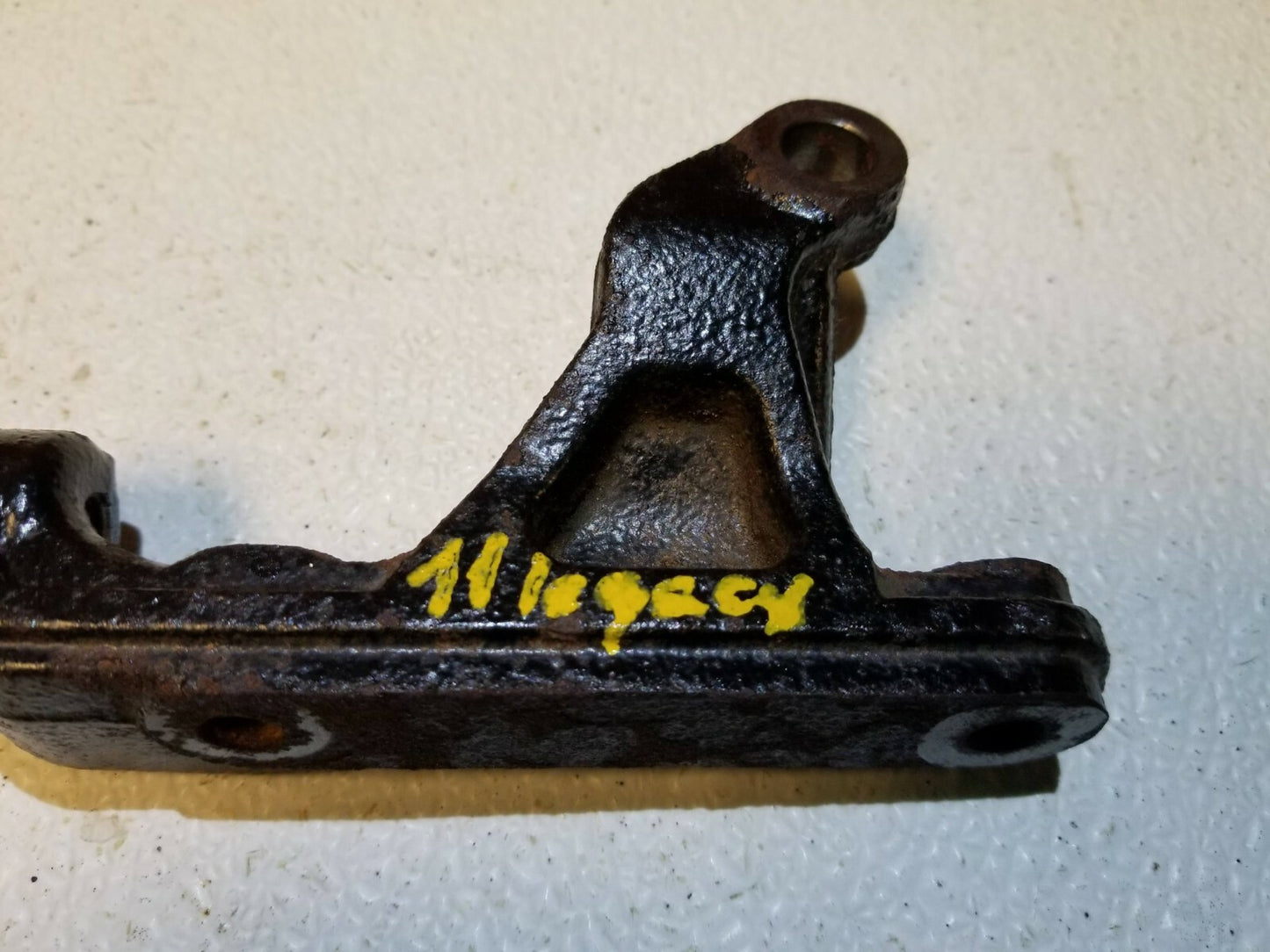 10 11 12 13 14 Subaru Legacy 2.5l Engine Motor Mount Bracket OEM Non-turbo