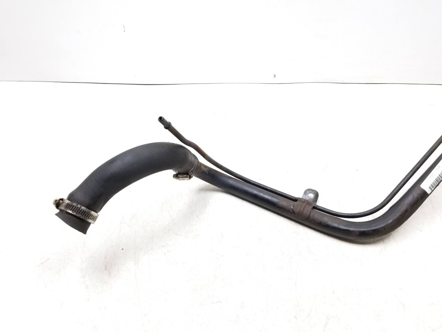 2010 Dodge Caliber Sxt Fuel Tank Filler Neck Hose pipe OEM
