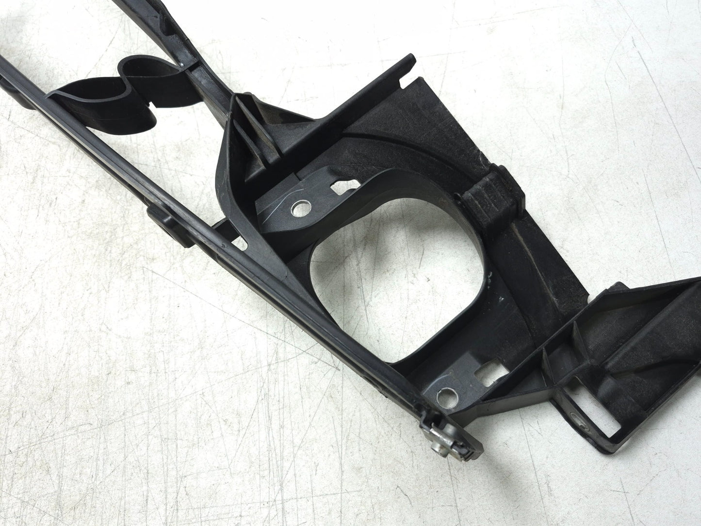 2008 BMW X6 E71 Front Fender Support Mount Bracket Left & Right OEM