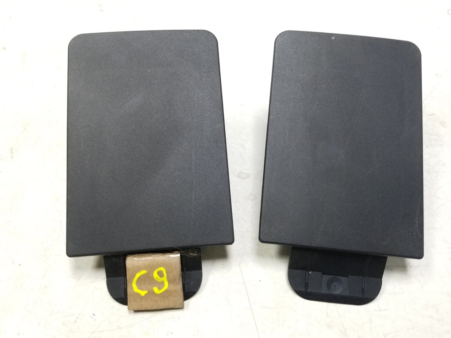 2009 - 2017 Audi Q5 Floor Seat Wiring Connector Cap Cover Left & Right OEM