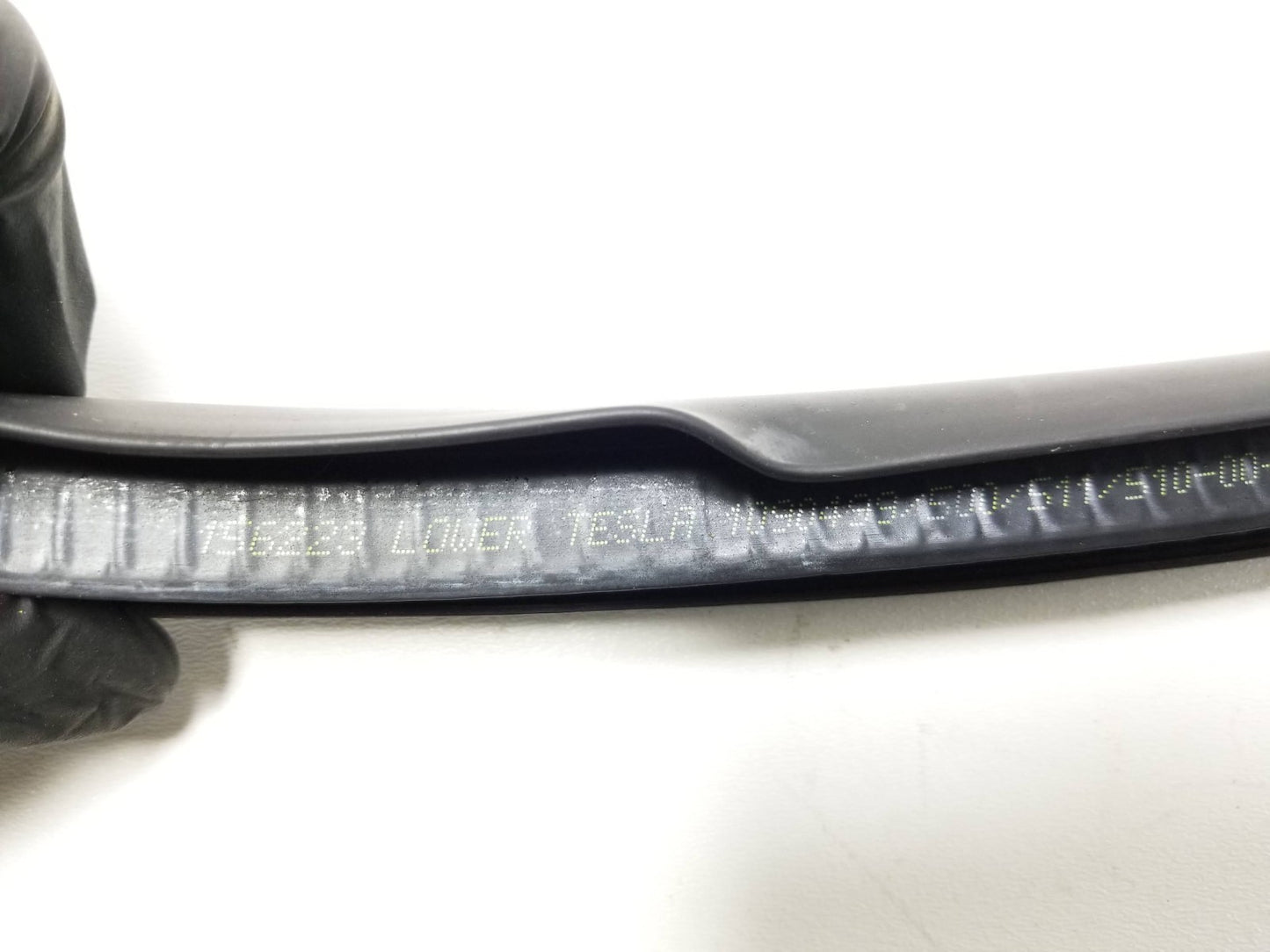2021 Tesla Model 3 Rear Passenger Door Weatherstrip Seal 1090499 OEM