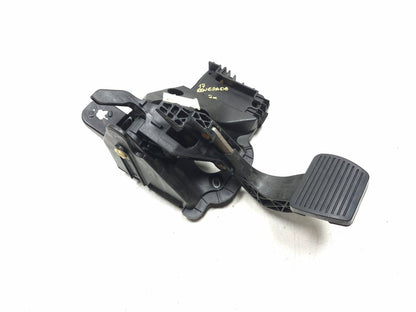 2017 Jeep Renegade Brake Pedal W/ Mount Bracket OEM
