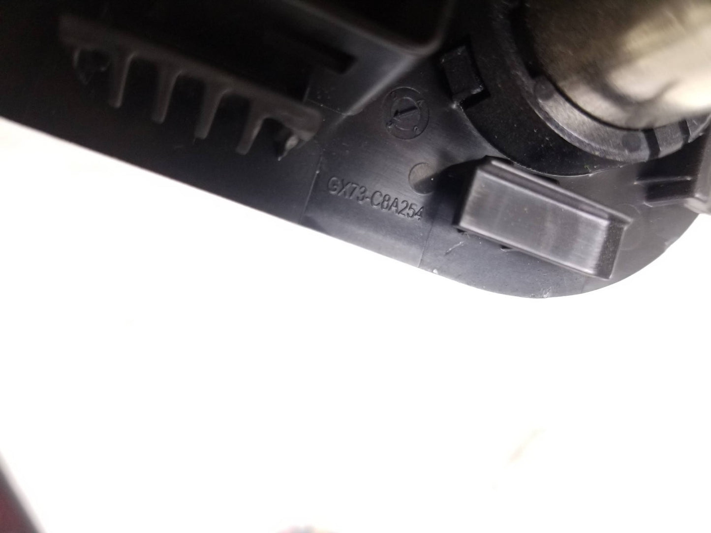 2017 Jaguar Xe Rear Quarter Panel 12v Dc Power Outlet Socket OEM Gx73-c8a254