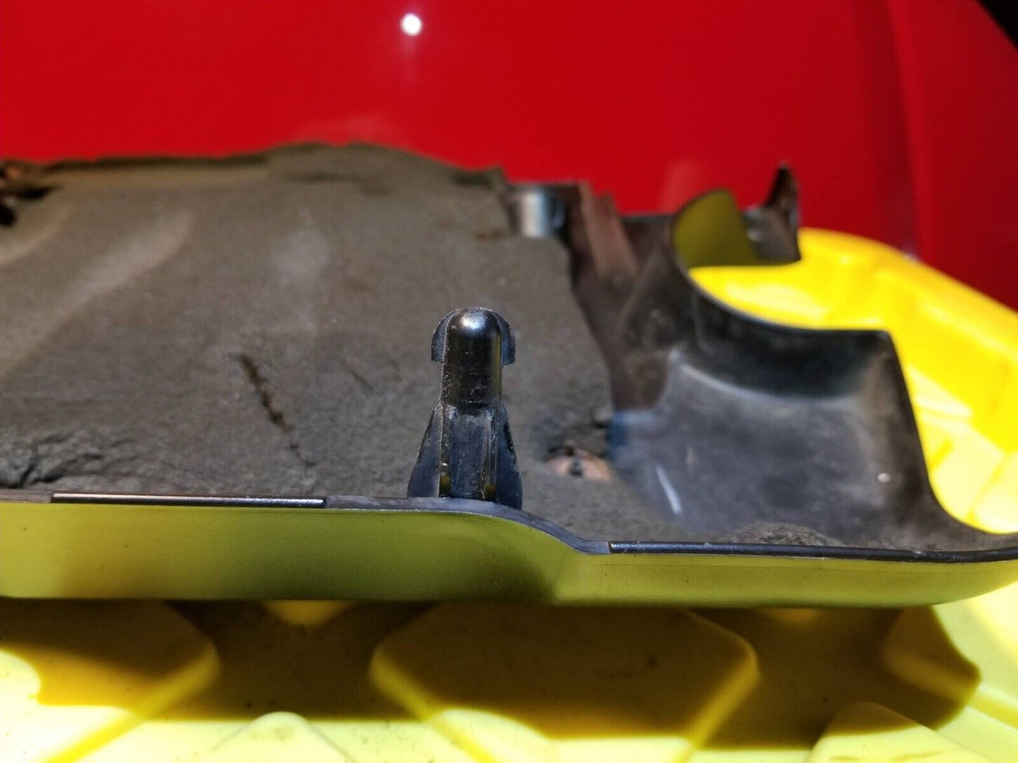 07 - 12 Nissan Sentra Engine Cover 2.0l OEM