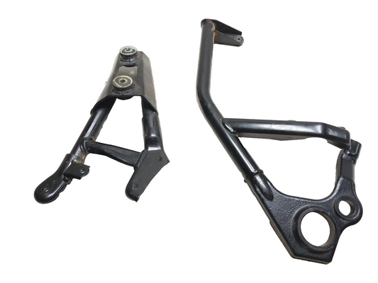 2005 Suzuki Boulevard С50 Rear Swingarm Bracket & Muffler Exhaust Bracket OEM