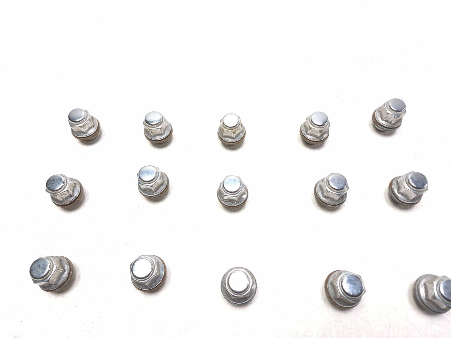 2011 Toyota Prius Wheel Lug Nut 25pcs OEM