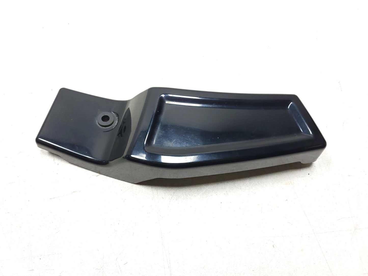 2006 - 2009 Suzuki Boulevard C50 Vl800 Right Front Neck Fairing Cover 2pcs OEM