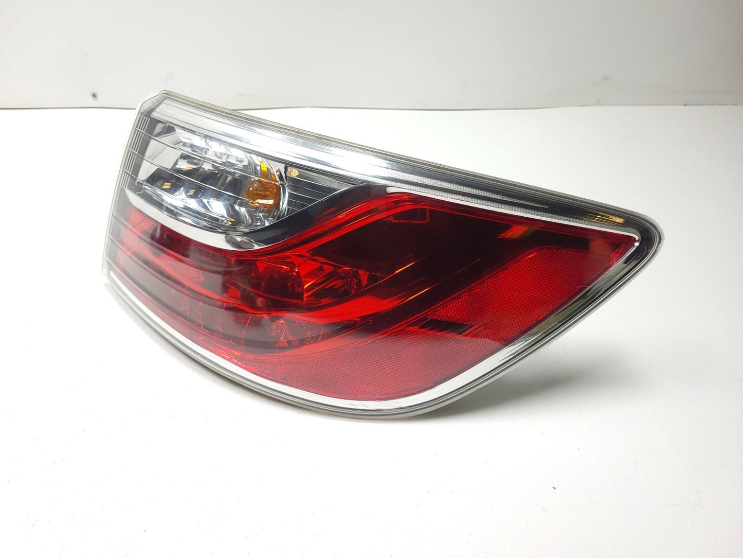 2010 - 2012 Mazda Cx-9 Tail Light Left & Right 4pcs OEM