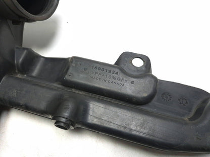 2013 Cadillac Escalade Esv Air Cleaner Outlet Duct OEM