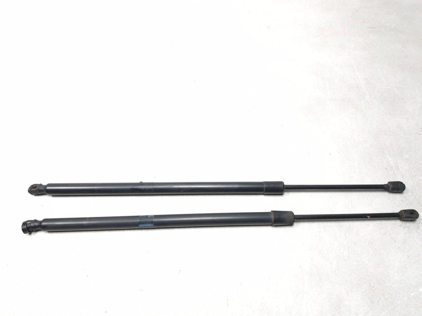 2013 Dodge Grand Caravan Liftgate Lift Shock Support Pair Oem✅
