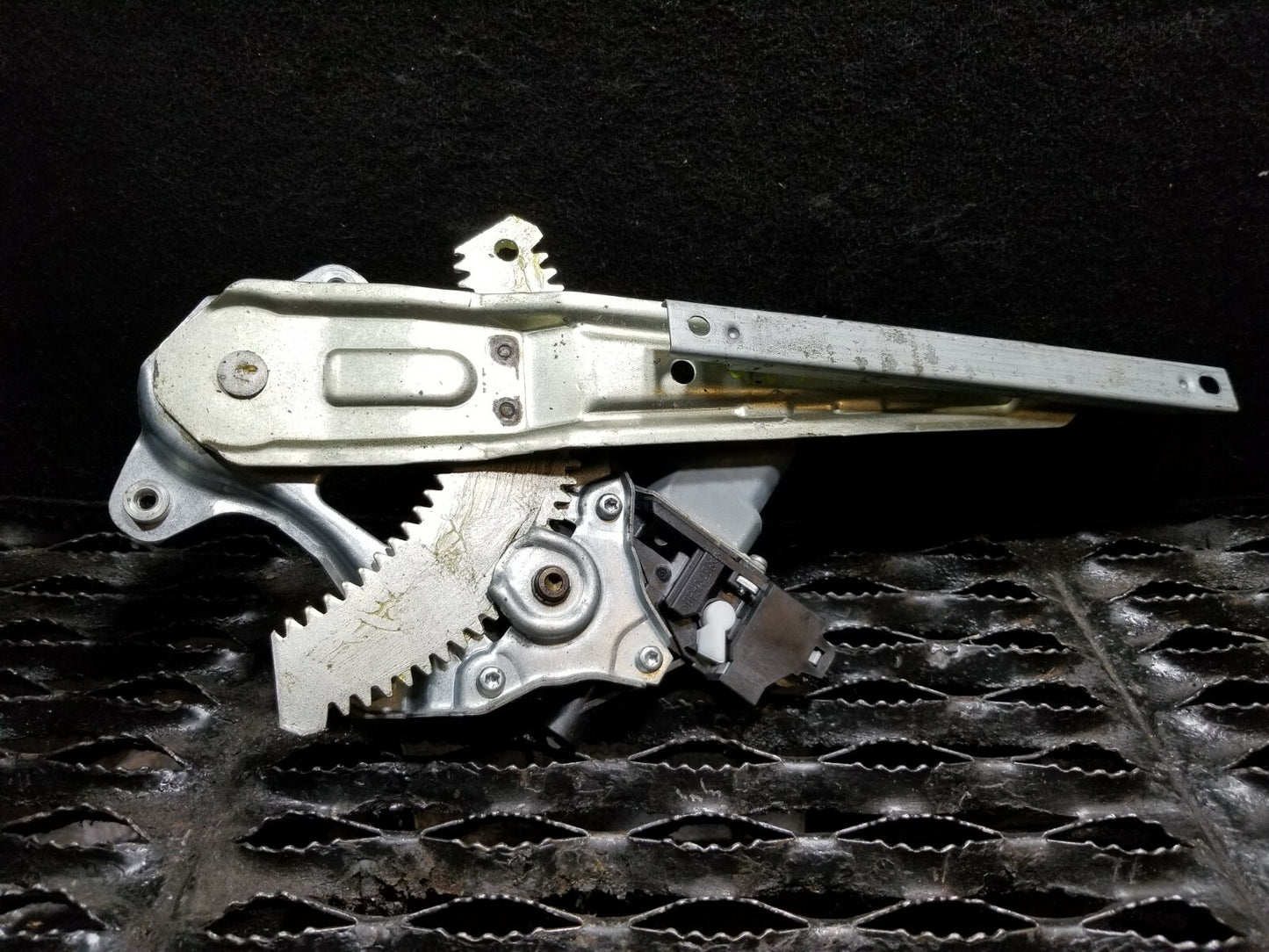 2012 Nissan Juke Rear Driver Door Window Regulator W/ Motor OEM