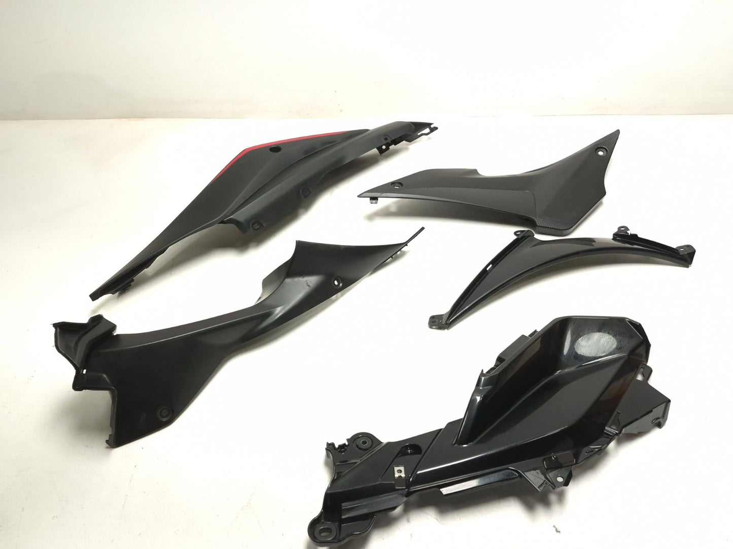 2017 Yamaha Yzf R3 Left Side Fairing Cover Panel 5 Pcs OEM