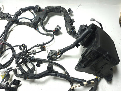 2010 Lexus Hs250h Engine Bay Room Main Wire Harness & Fuse Box OEM