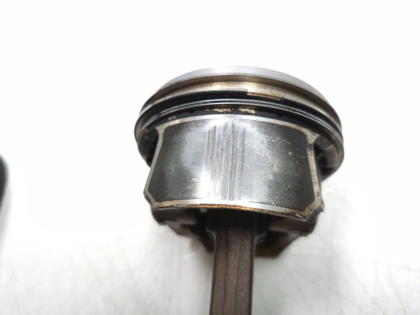 2011 Volkswagen Tiguan Piston & Connecting Rod 4 Pcs 2.0l OEM