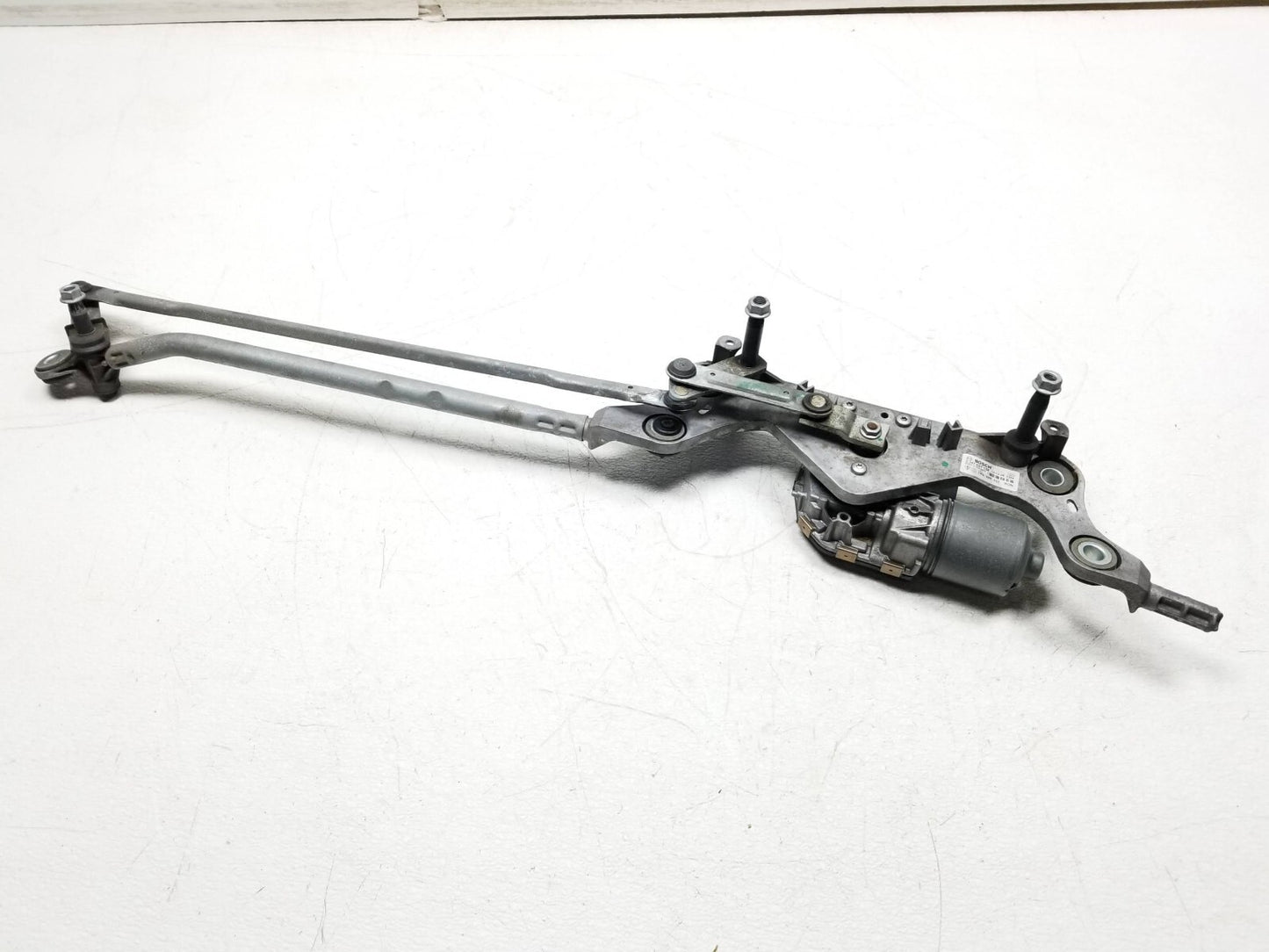 2013 Porsche Cayenne Windshield Wiper Motor W/ Linkage OEM