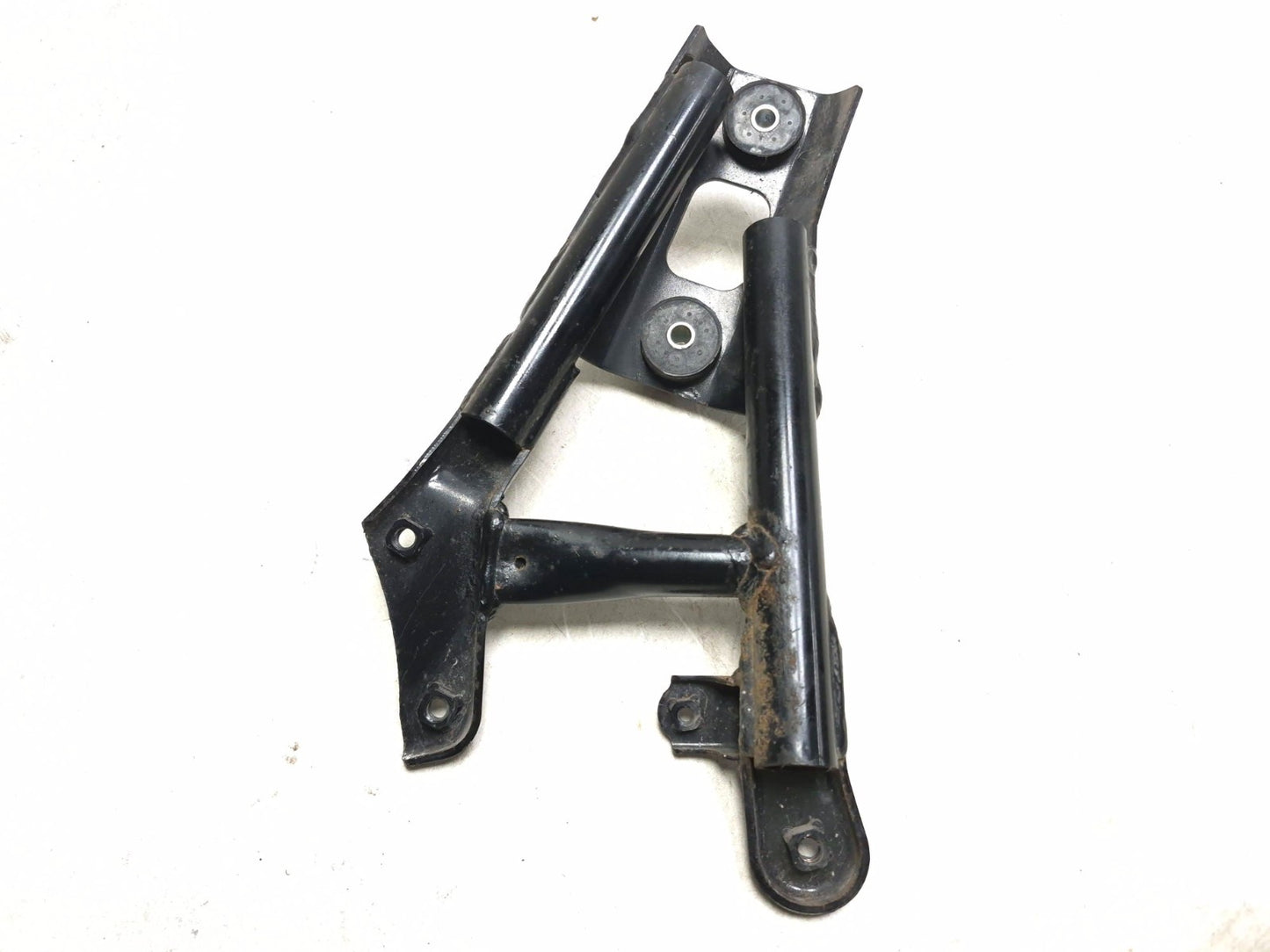 2005 Suzuki Boulevard С50 Rear Swingarm Bracket & Muffler Exhaust Bracket OEM