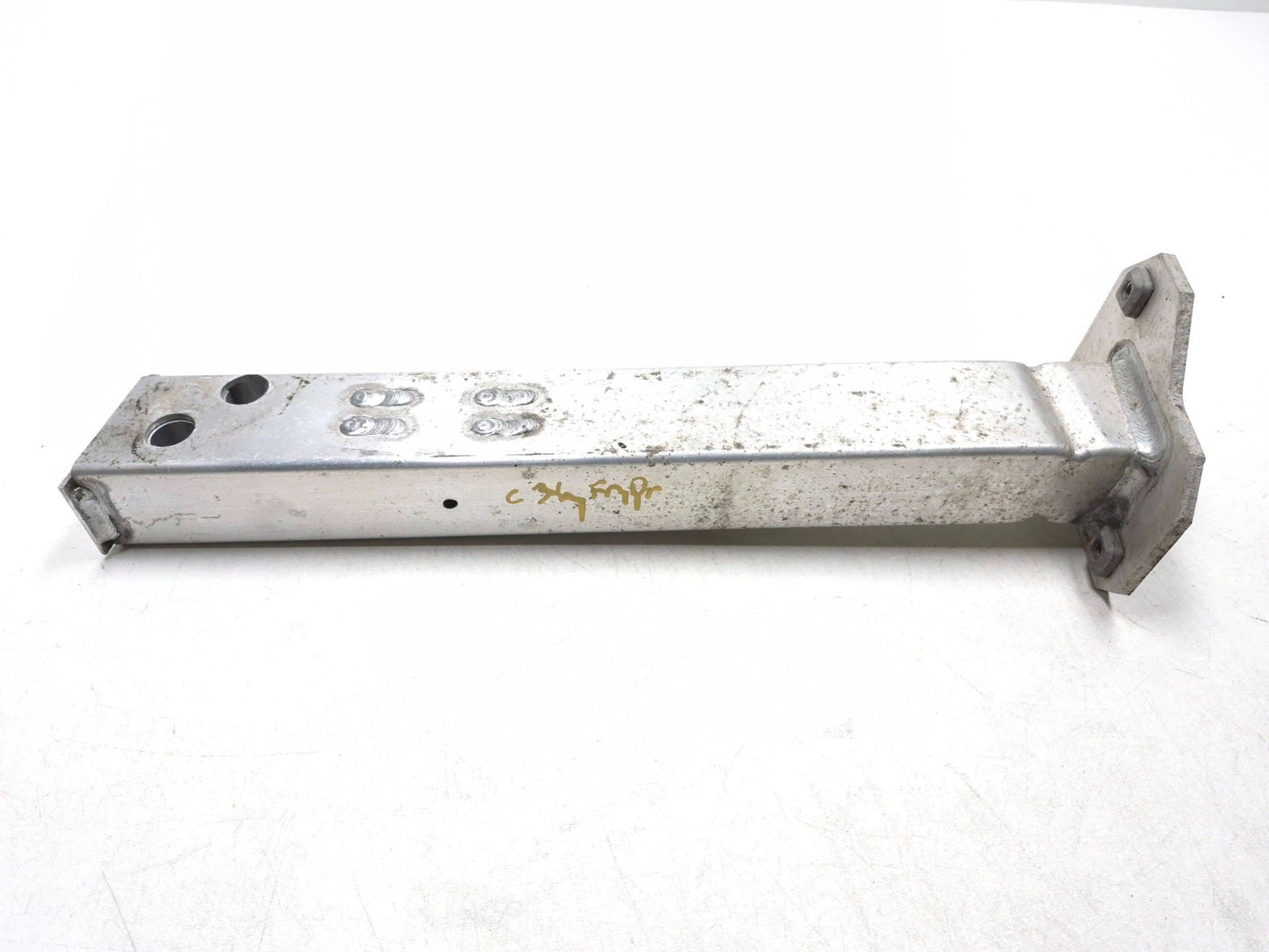 2014 Fiat 500l Front Bumper Reinforcement Bracket 2pcs OEM