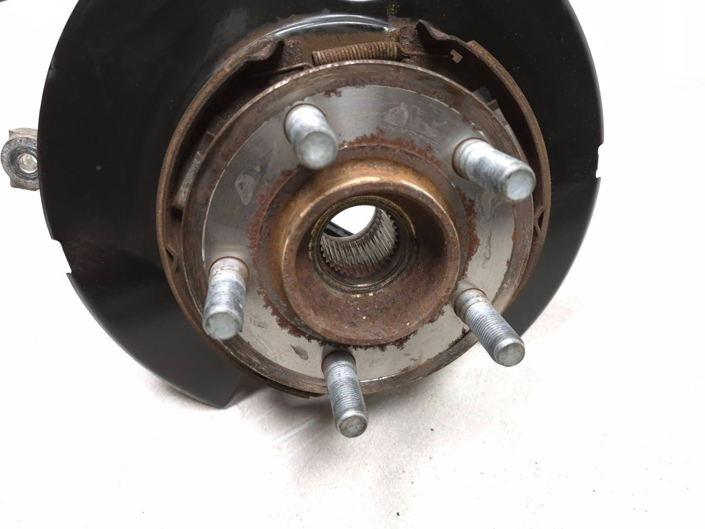 2018 Chrysler 300 AWD Rear Spindle Knuckle Wheel Hub Passenger Side Right OEM