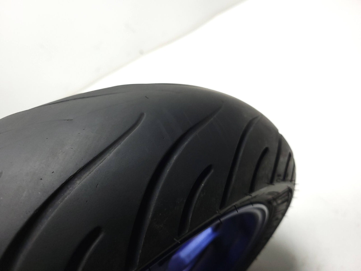 2015 - 2018 Yamaha Yzf-r3 Yzfr3 Rear Wheel Rim 17x2.75 & Tire 140/70-17 OEM