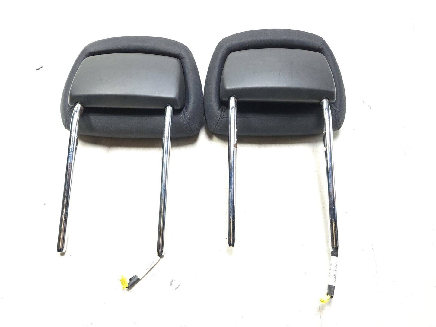 07-11 Dodge Caliber Front Seat Headrest Pair OEM ✅