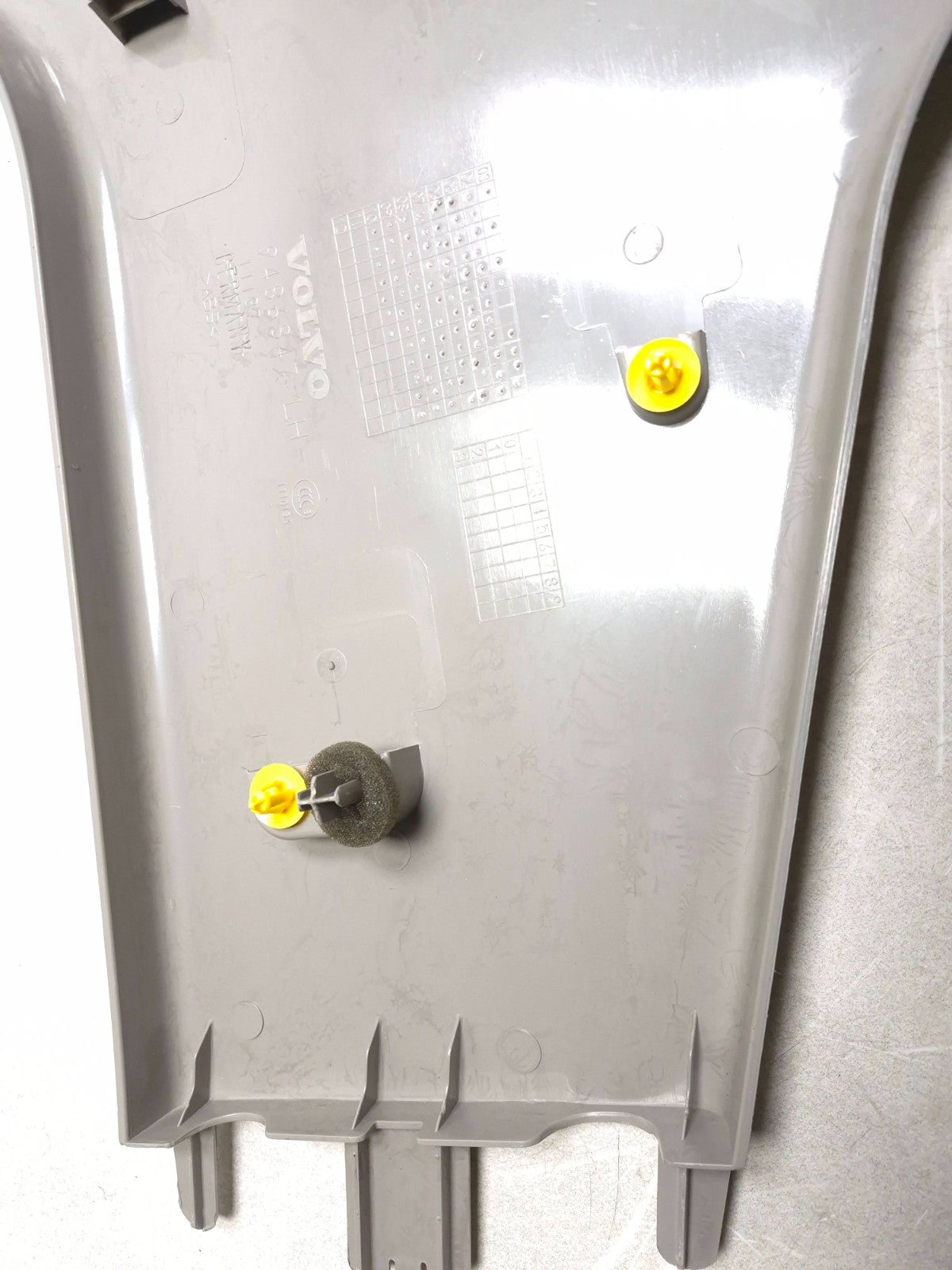 2011 Volvo S40 Lower B Pillar Trim Cover Left & Right OEM