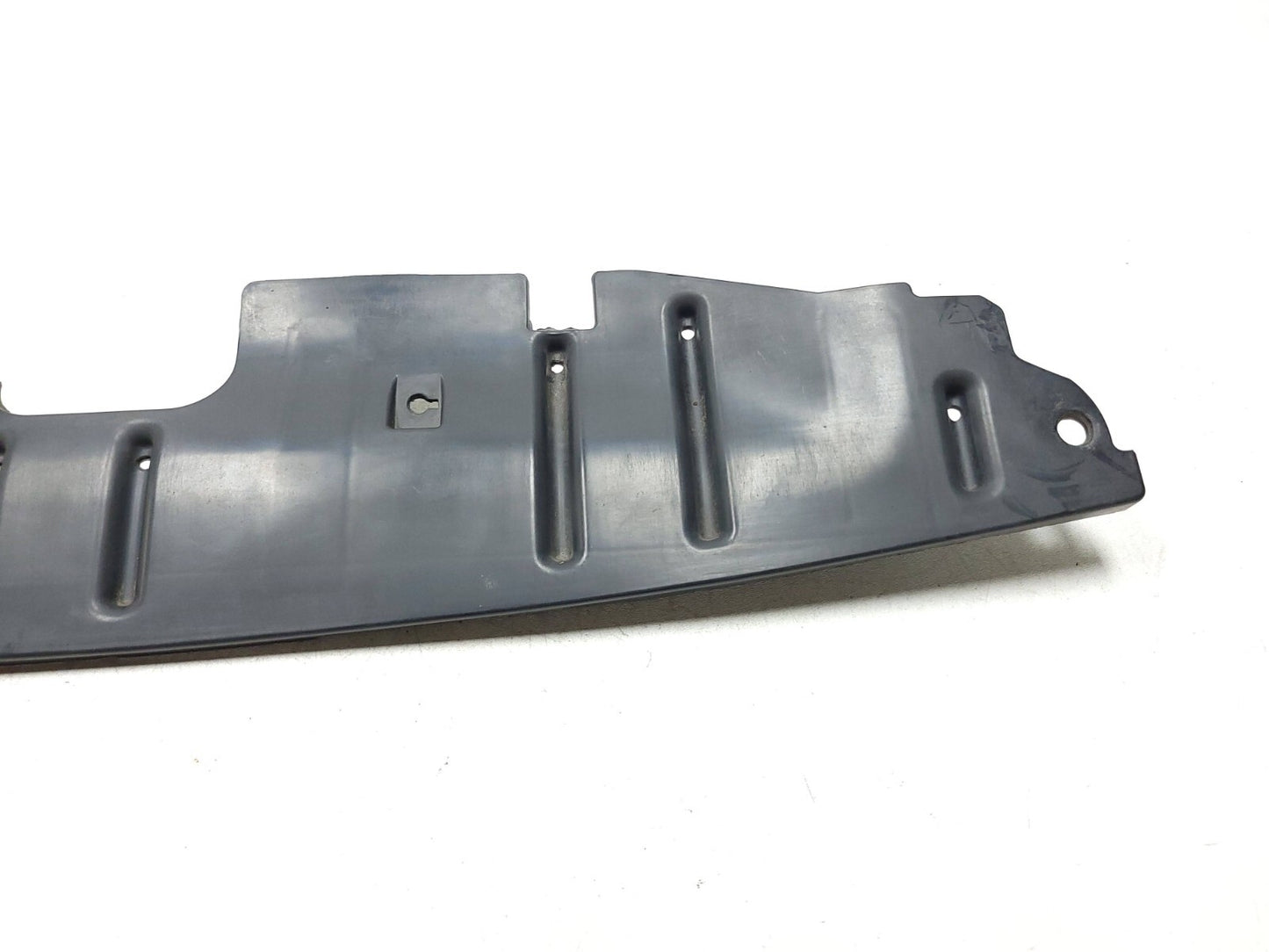 09-14 Hyundai Genesis Radiator Lower Support Bracket Air Deflector OEM Sedan