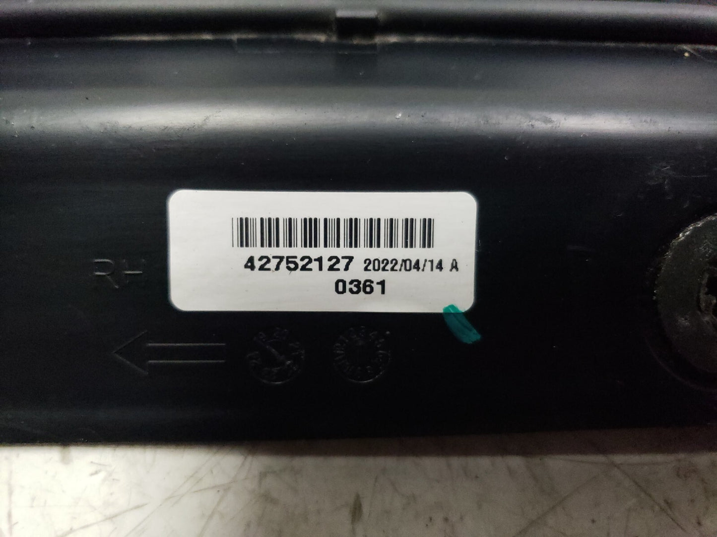 2022 Chevrolet Trailblazer Rear Liftgate Pinch Sensor Left & Right OEM