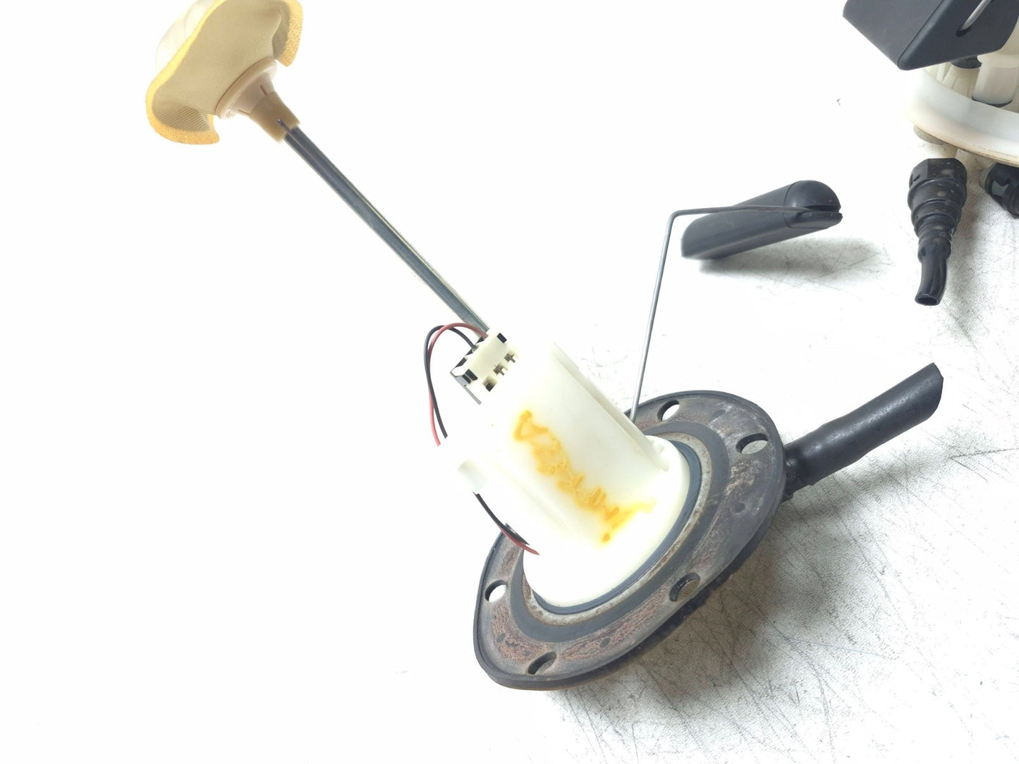 2010 Subaru Impreza Fuel Pump Assembly OEM