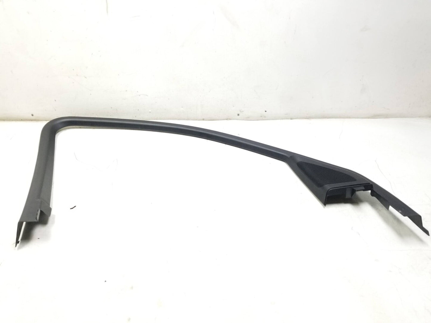 2010 Audi Q5 Front  Door Window Frame Trim Cover Left & Right OEM