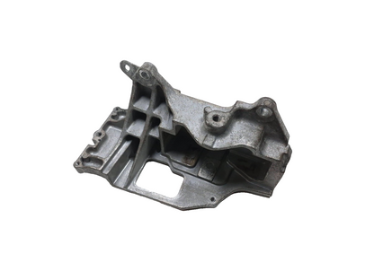 2011 Nissan Juke Engine Mount Bracket OEM