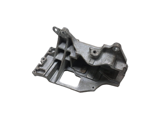 2011 Nissan Juke Engine Mount Bracket OEM