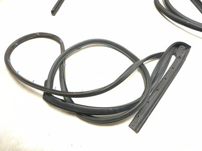 2018 Hyundai Sonata Rear Door Weatherstrip Seal Passenger Side Right 3pcs OEM