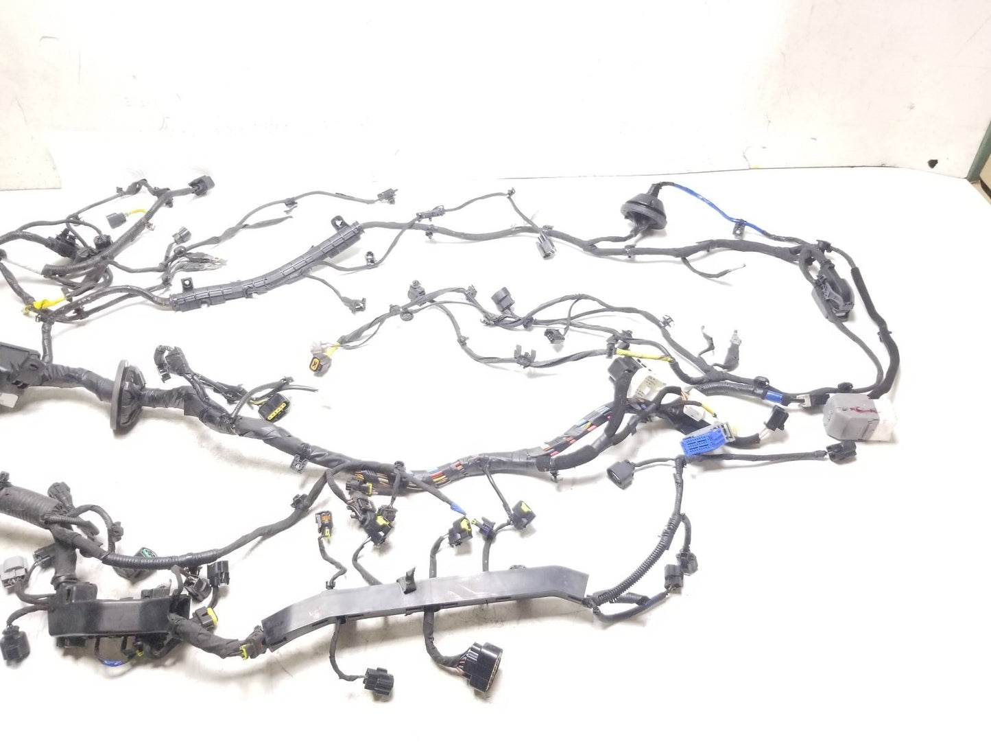 2014 - 2016 Kia Soul 1,6 L Main Wire Harness With Fuse Box OEM