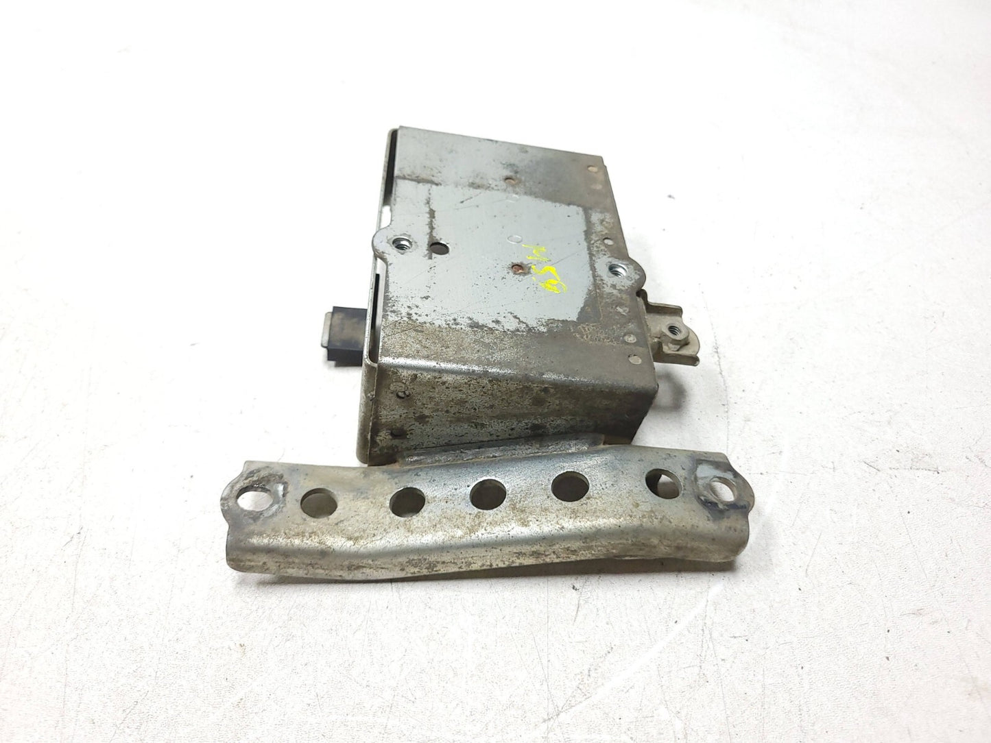 2006 - 2009 Suzuki Boulevard C50 Vl800 Battery Tray Box Holder OEM