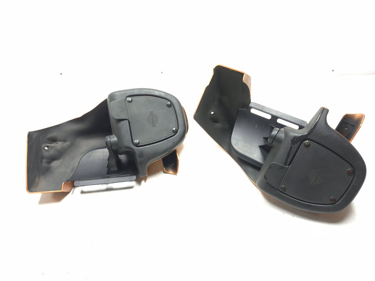 2008 Harley Davidson Touring Electra Glide Lower Vented Leg Fairing Pair OEM