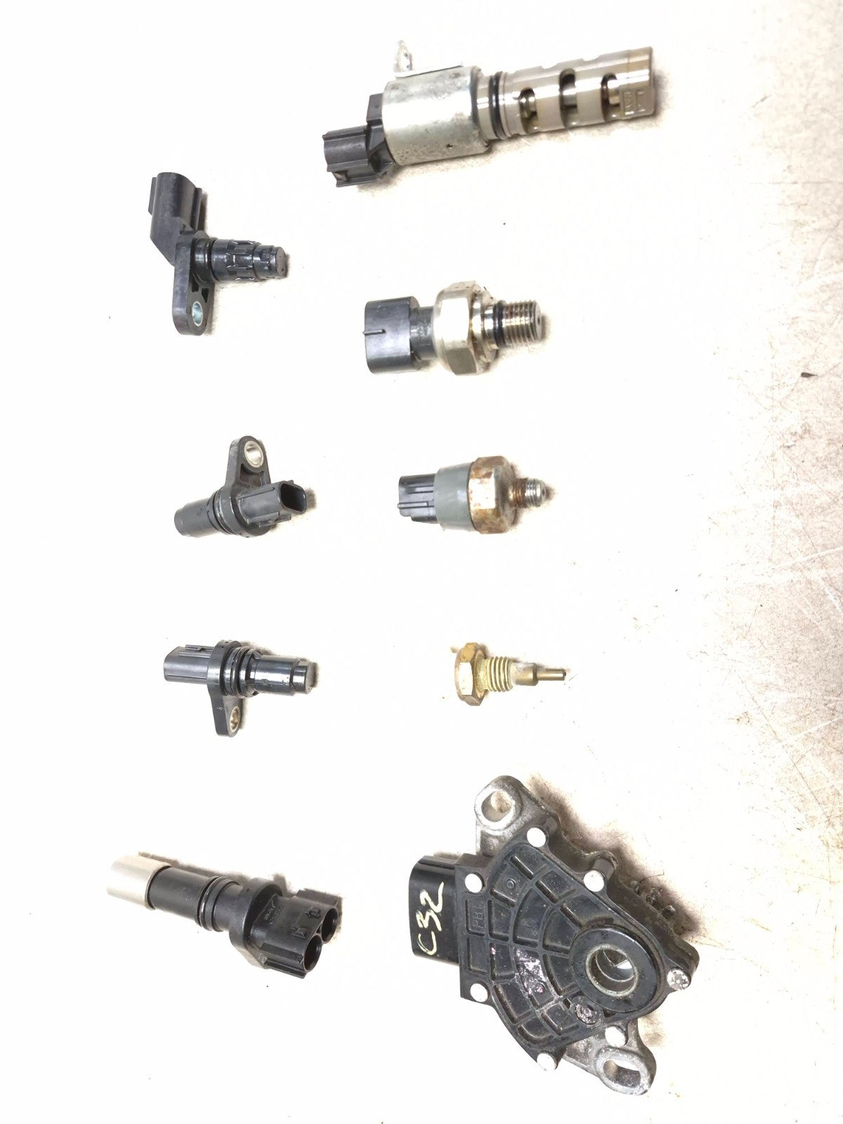 2018 Toyota Corolla Temp Oil Pressure Gear Vvt Sensor Crank Cam & Speed OEM