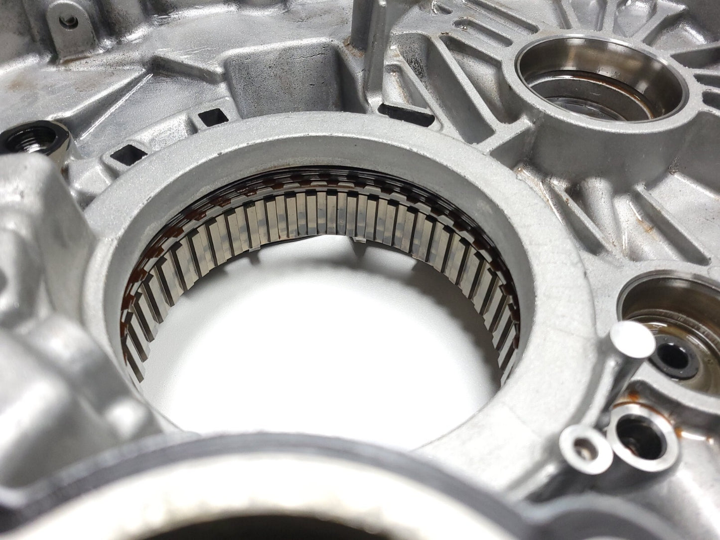 2010 - 2016 Cadillac SRX At Automatic Transmission Case Bell Housing & Cover OEM