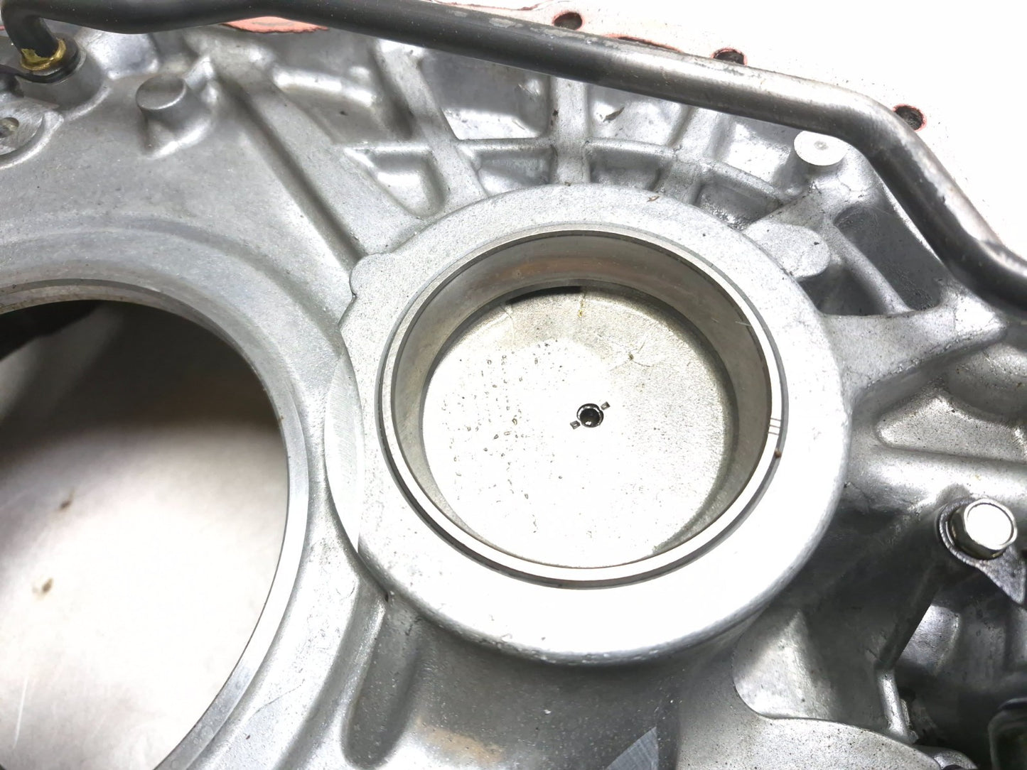 2011 Volkswagen Tiguan Automatic Transmission Bell Housing 09m321107c Oem✅