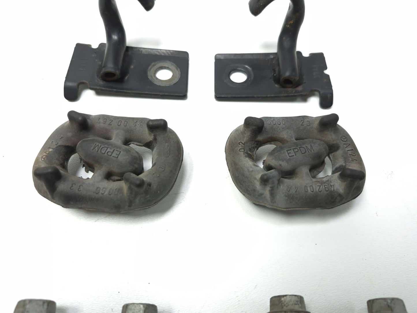 2010 Mercedes S400 W221 Exhaust Hanger Muffler Rubber Ring Bracket 6pcs OEM