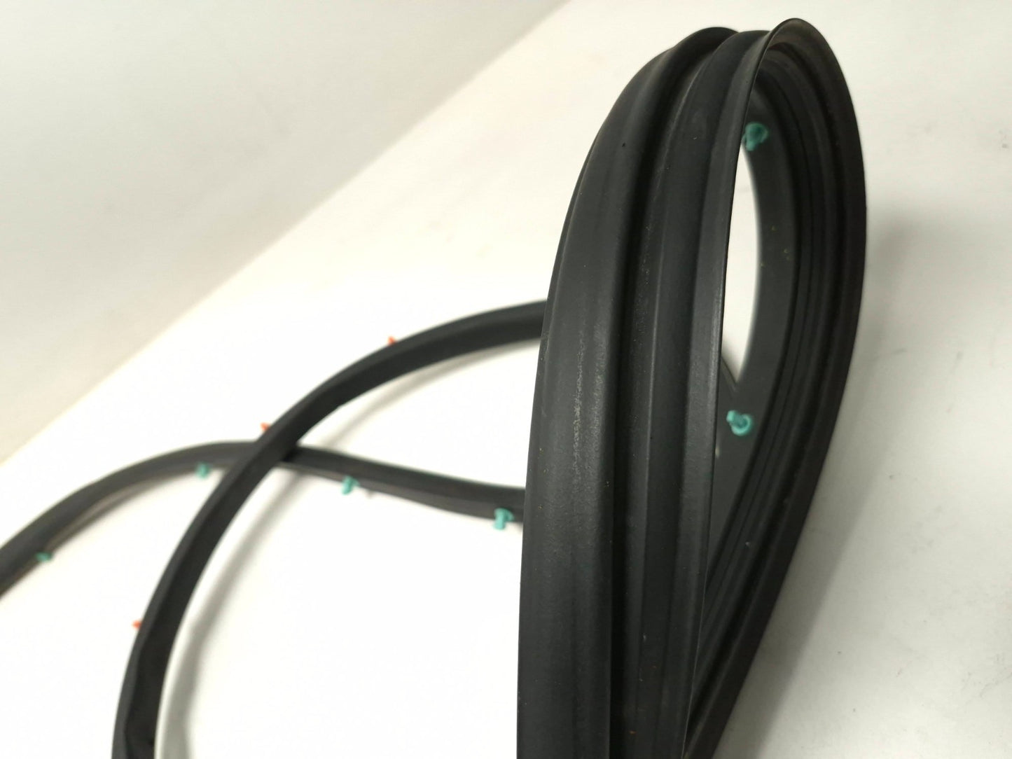 2007 Acura Tl Type-s Rear Door Weatherstrip Seal Right Passenger Side Set OEM