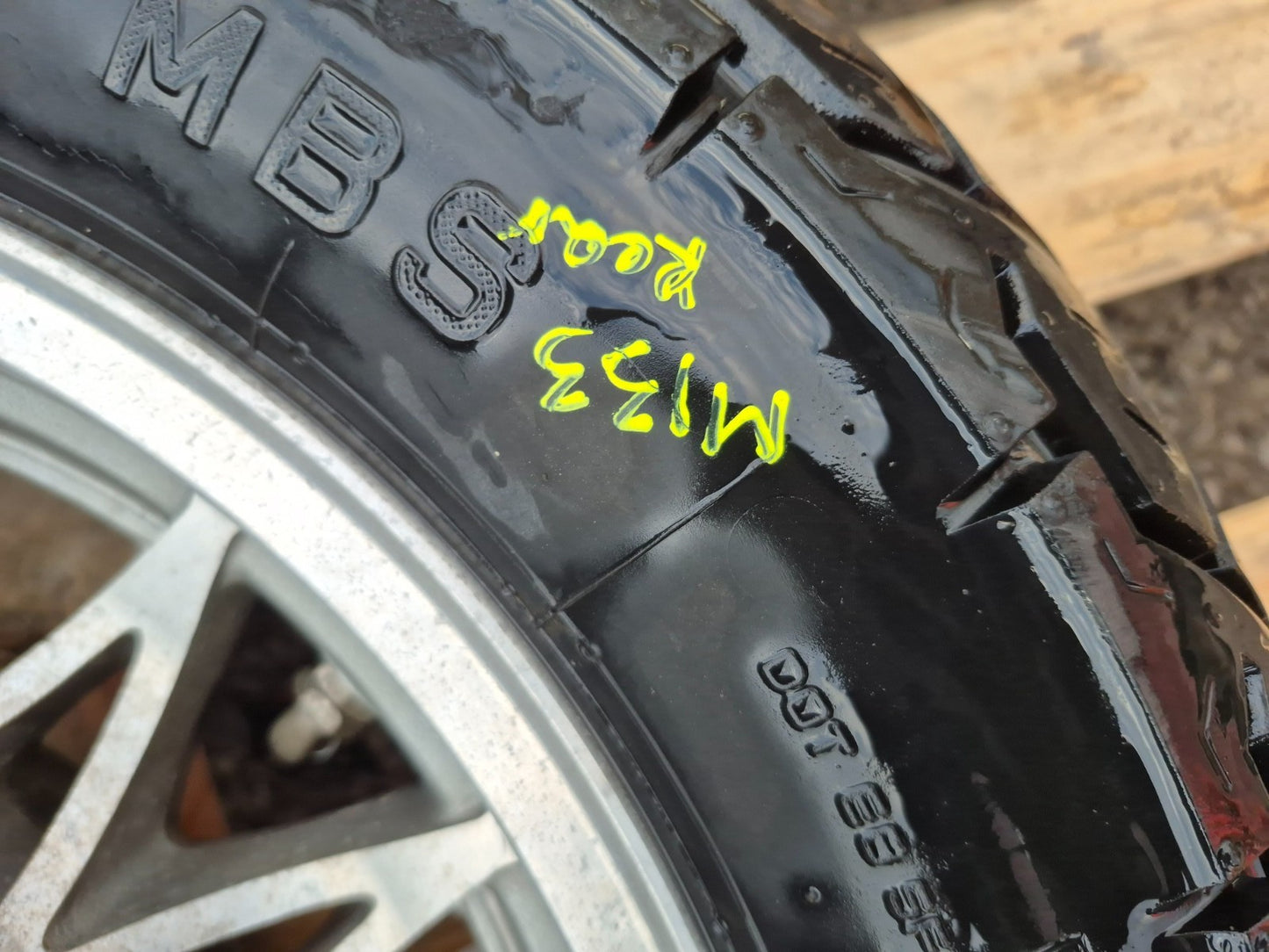 1993 Suzuki Vs800 Intruder Wheel Rim W/ Tire Front & Rear Pair R15 R21 OEM