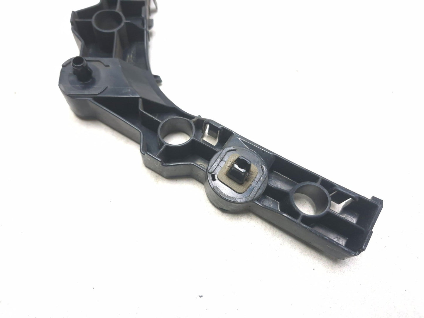 2018 Nissan Altima Rear Bumper Bracket Left & Right Pair OEM