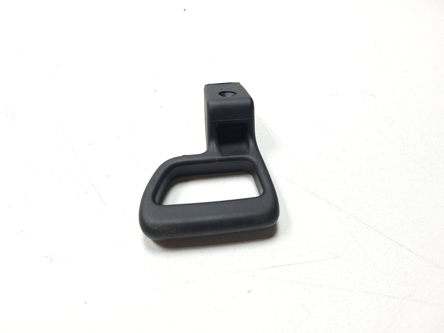 17 22 Buick Encore Seat Side Trim W/ Guide Sleeve Front Passenger Side Right OEM