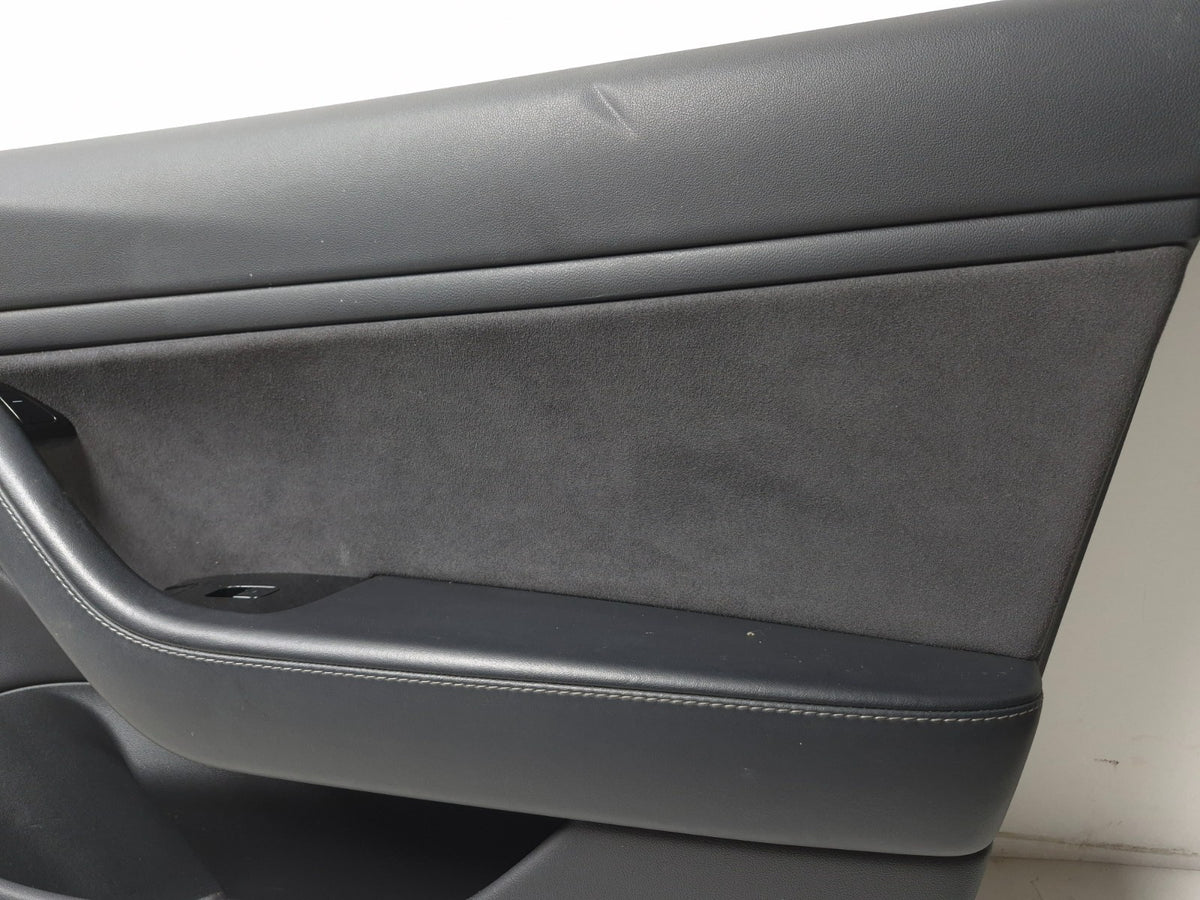 2018 Tesla Model 3 Front Door Trim Panel Left & Right 1090411-01-i OEM