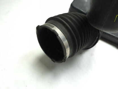 2013 Cadillac Escalade Esv Air Cleaner Outlet Duct OEM