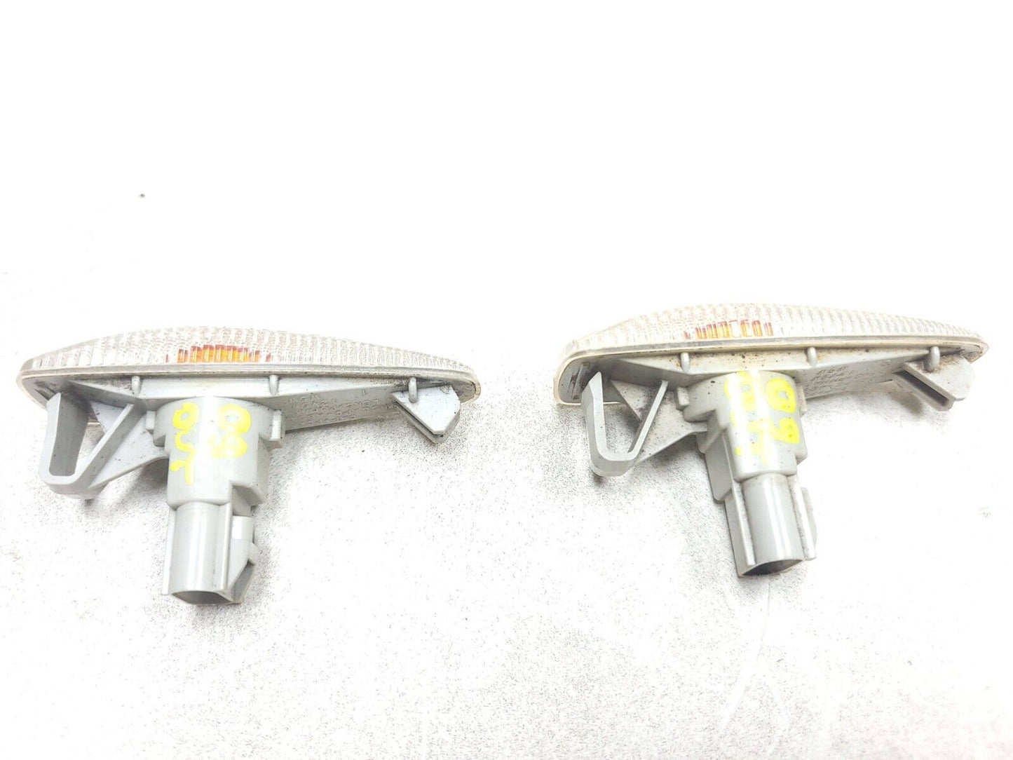 2007-2013 Mitsubishi Outlander Front Side Marker Light Pair OEM