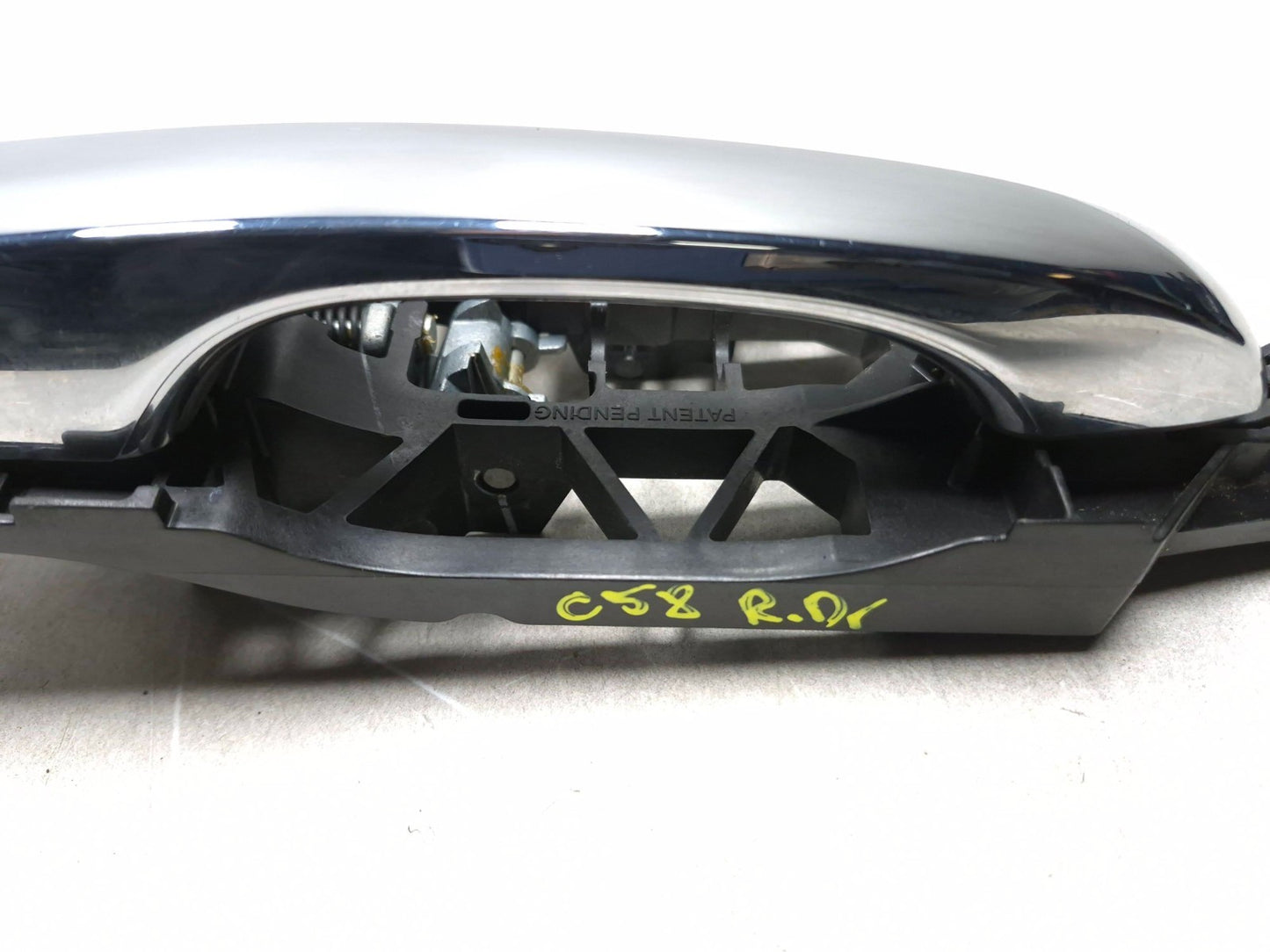 2018 Chrysler 300 Limited AWD Rear Driver Side Exterior Door Handle OEM