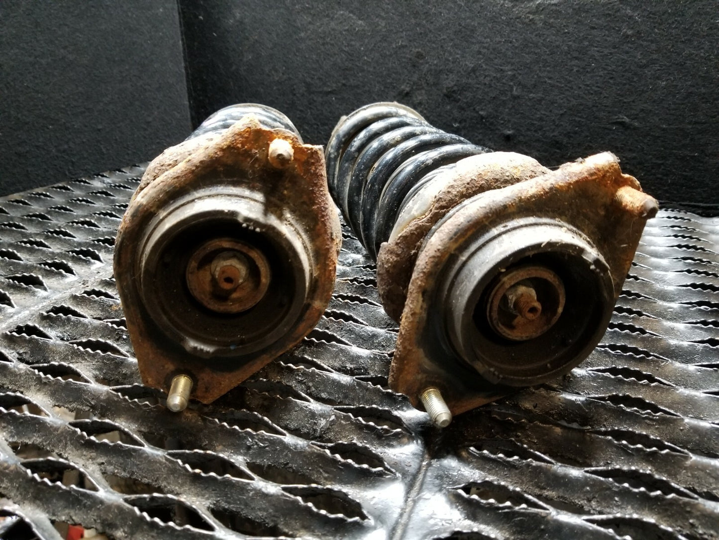 2011 Subaru Legacy Rear Shock Strut Absorber Pair OEM