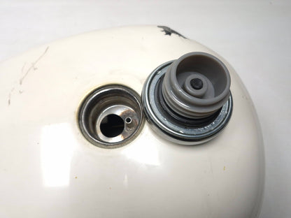 2009 Harley-davidson Sportster Xl883l Fuel Tank * Has Damage *oem