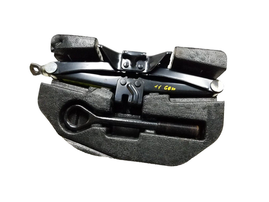 2009 - 2012 Hyundai Genesis Emergency Spare Tire Jack & Tow Hook W/ Case OEM